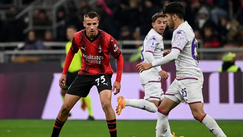 AC Milan vs Fiorentina đang có phong độ trái ngược AC Milan vs Fiorentina đang có phong độ trái ngược