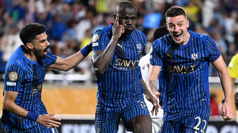 Bởi Al Hilal rất mạnh mẽ và sẵn sàng thổi bay mọi đối thủ Bởi Al Hilal rất mạnh mẽ và sẵn sàng thổi bay mọi đối thủ